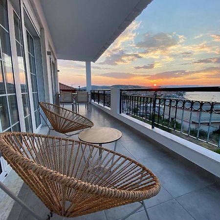Villa Eleni Greece - Wonderful Sea View Studios Nea Roda Buitenkant foto